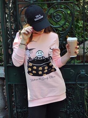 Cakeworthy Nightmare Before Christmas Crewneck 🎃🖤 NWOT